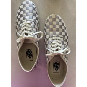 VANS Low Pro Checkerboard Embroidered Gray Sneakers Women’s 9 / Men’s 7.5 Shoes